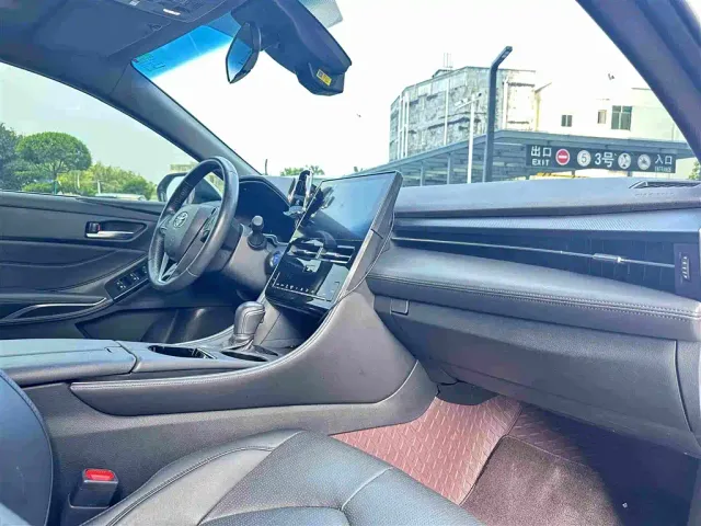 Toyota Avalon — Фото автомобиля 18