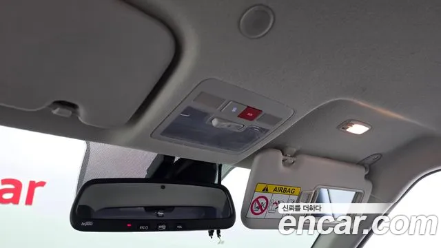 Hyundai Venue — Фото автомобиля 18
