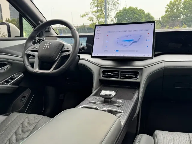 BYD Song L DM-i — Фото автомобиля 10