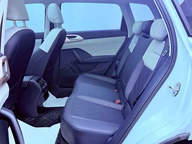 Volkswagen Tharu — Фото автомобиля 15