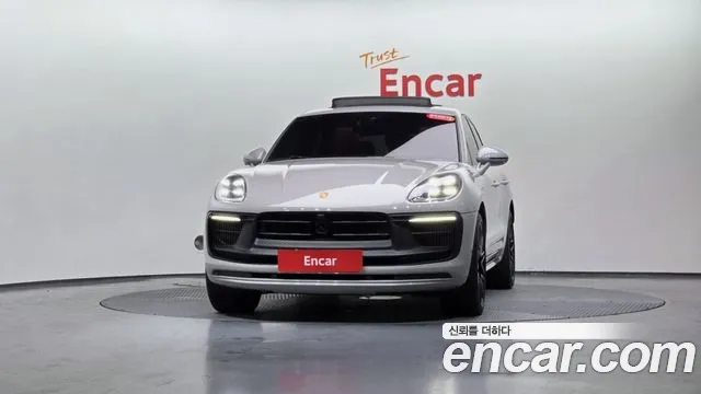 Porsche Macan — Фото автомобиля 3
