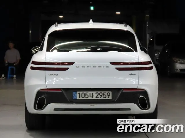 Genesis GV70 2.5T Бензин AWD — Фото автомобиля 3