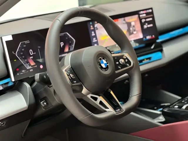 BMW 5 Series — Фото автомобиля 7