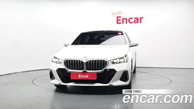 BMW 5-Series — Фото автомобиля 3