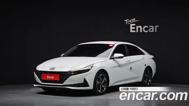 Фотография автомобиля — Hyundai Avante CN7