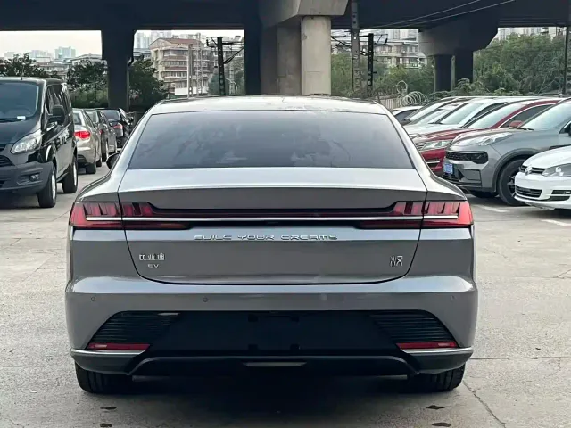 BYD Han — Фото автомобиля 5