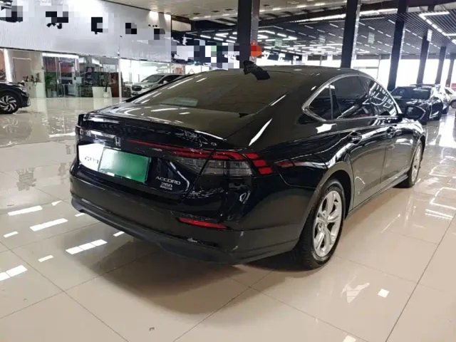 Honda Accord — Фото автомобиля 6