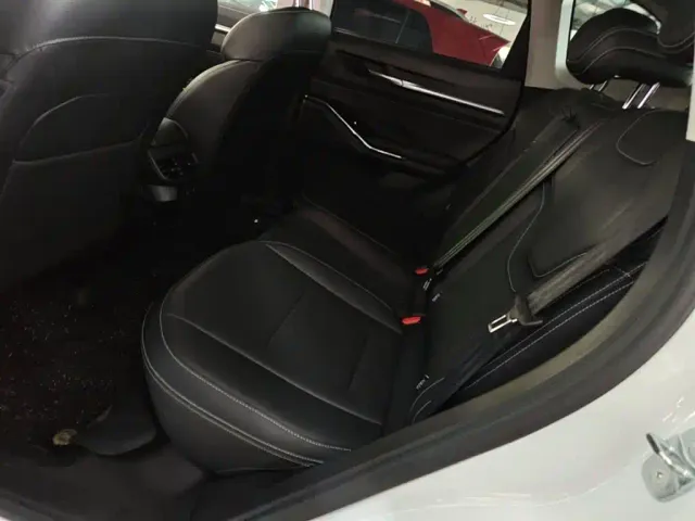 Haval H6 — Фото автомобиля 16
