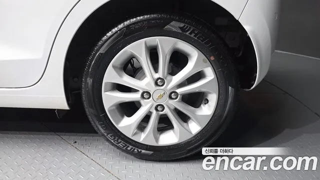 Chevrolet Spark — Фото автомобиля 5