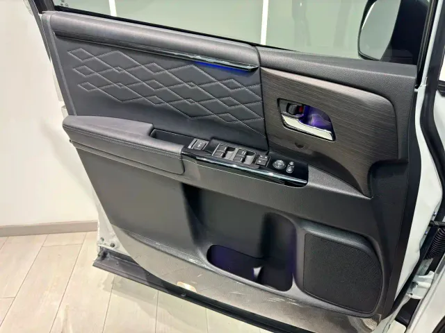 Honda Elysion — Фото автомобиля 13