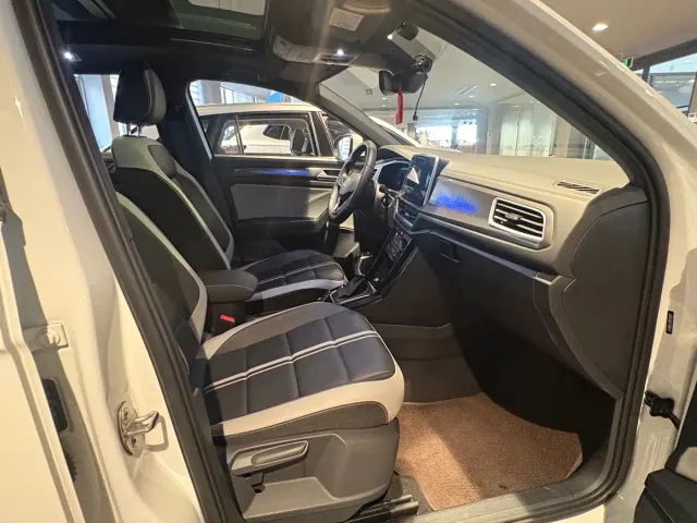 Volkswagen Volkswagen T-ROC 2025 300TSI DSG 2WD Dawn Edition — Фото автомобиля 7