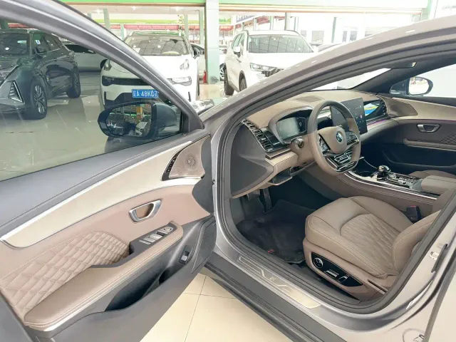 BYD Han 2022 EV Genesis Edition 715KM FWD Premium — Фото автомобиля 8