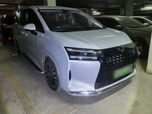 Wuling Starlight 730 — Фото автомобиля 3