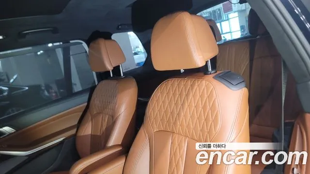 BMW X7 — Фото автомобиля 5