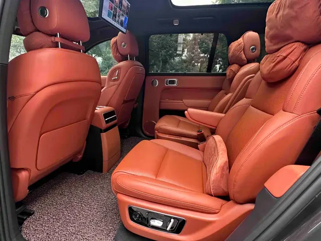 Li Auto L9 — Фото автомобиля 16