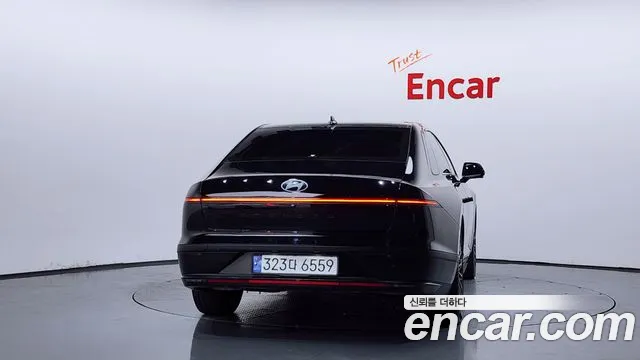Hyundai Grandeur — Фото автомобиля 2