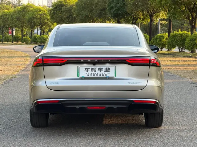 Geely Galaxy Stellar 6 — Фото автомобиля 7