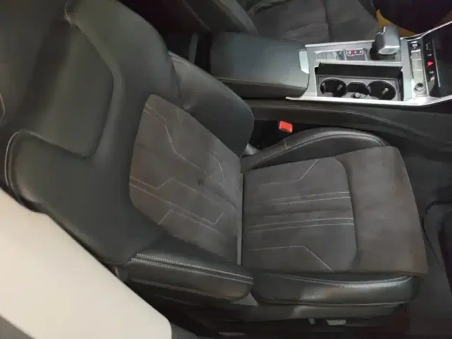 Audi A7L — Фото автомобиля 24