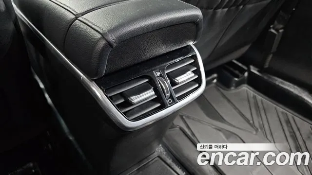 Hyundai Grandeur New — Фото автомобиля 30