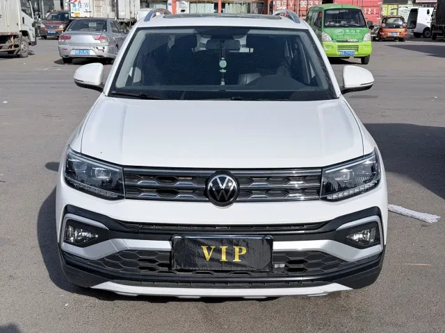 Volkswagen T-Cross — Фото автомобиля 2