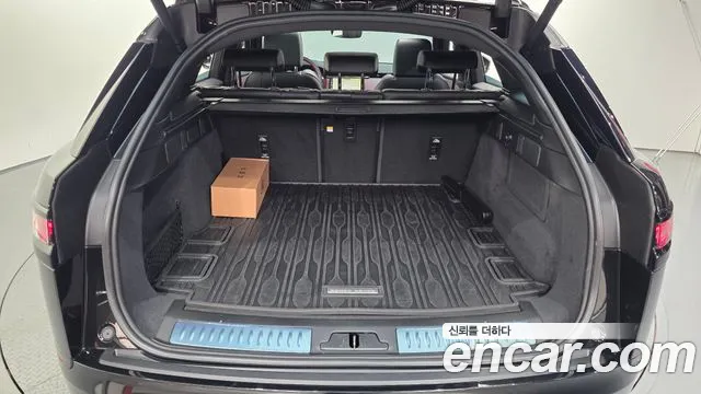Land Rover Range Rover Velar Range Rover Velar 3.0 P400 Dynamic HSE — Фото автомобиля 10