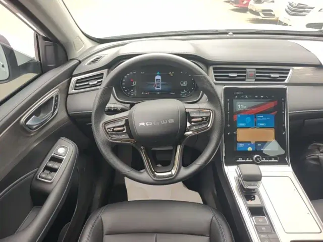 Roewe RX5 — Фото автомобиля 10