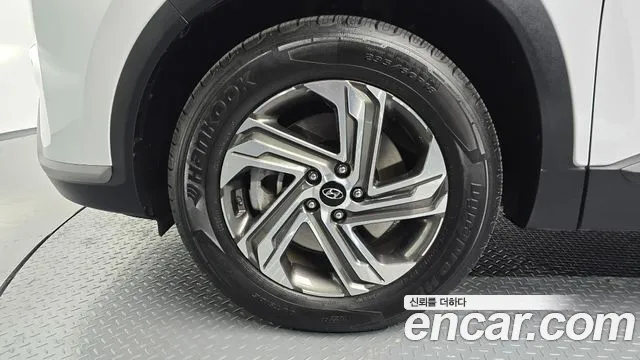 Hyundai Santafe Новый Santa Fe Бензин 2.5T 2WD — Фото автомобиля 5