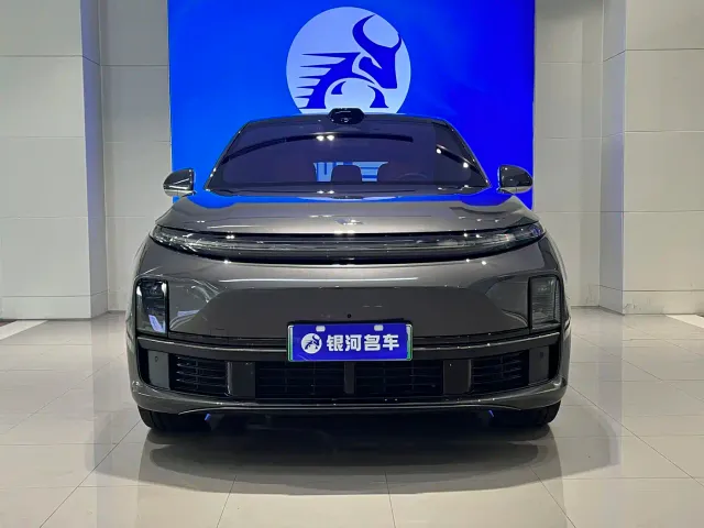 Li Auto L7 — Фото автомобиля 2