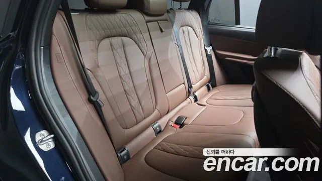 BMW X5 xDrive 40i M Sport — Фото автомобиля 11
