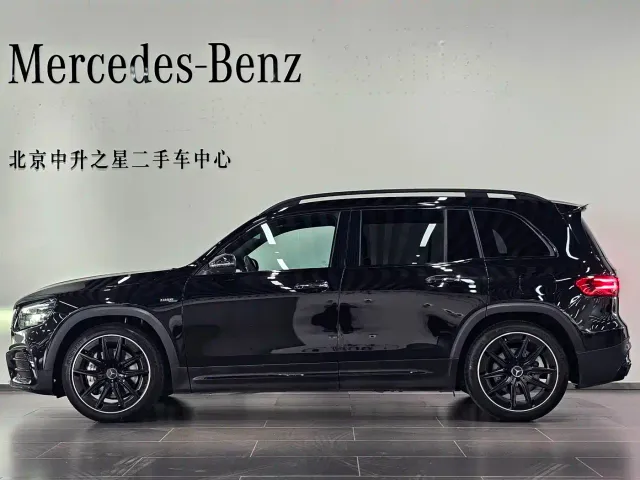 Mercedes-Benz GLB AMG — Фото автомобиля 2