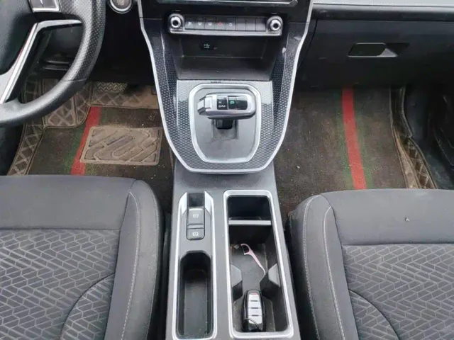 Haval M6 — Фото автомобиля 16