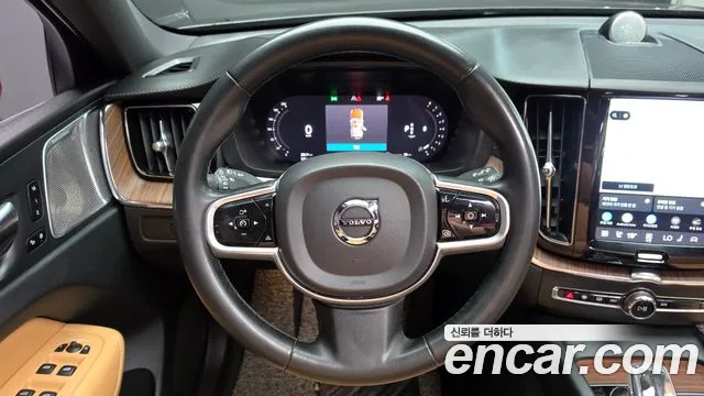 Volvo XC60 2nd Gen — Фото автомобиля 18