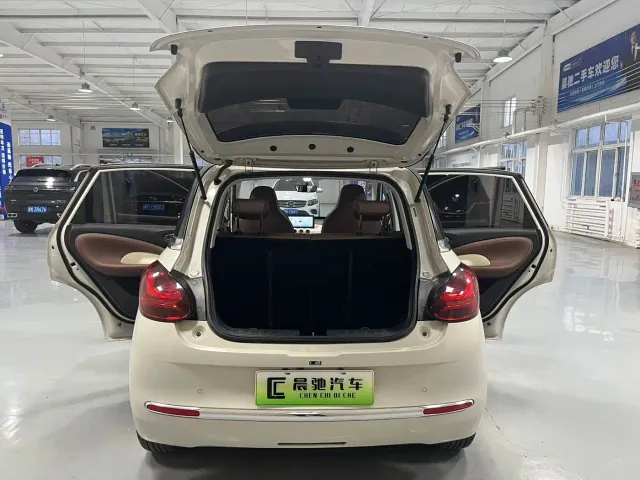 Wuling Bingo — Фото автомобиля 14