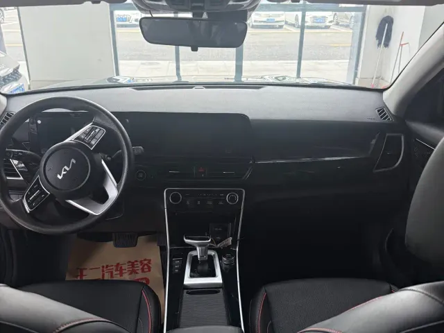 Kia Seltos — Фото автомобиля 9