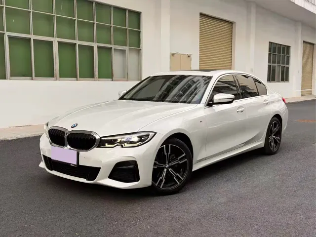 Фотография автомобиля — BMW 3 Series