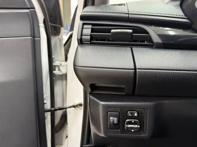 Toyota YARiS L Zhi Xuan — Фото автомобиля 9