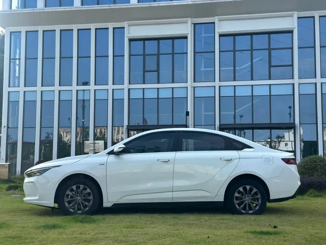Geely Geometry A — Фото автомобиля 10