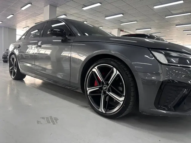Audi A4L — Фото автомобиля 10