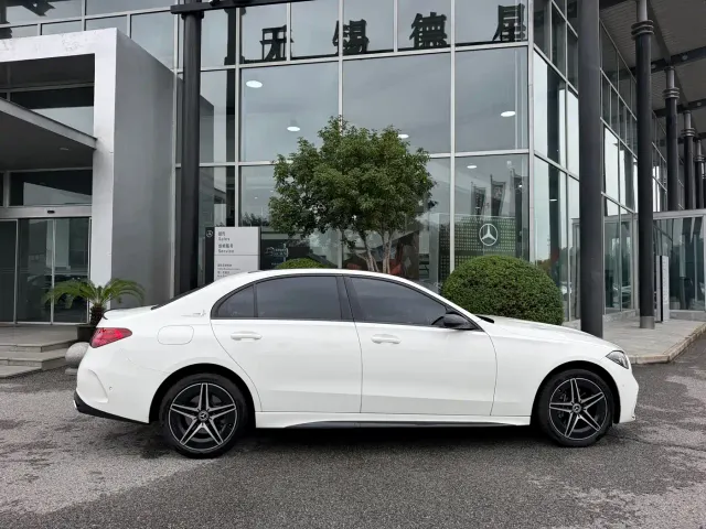 Mercedes-Benz C-Class — Фото автомобиля 9