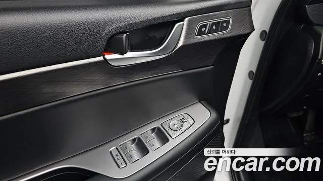 Hyundai Palisade Palisade Дизель 2.2 2WD — Фото автомобиля 16