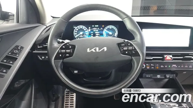 Kia Niro The All New Niro Signature — Фото автомобиля 13