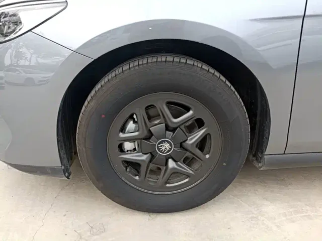 BYD Qin PLUS — Фото автомобиля 22