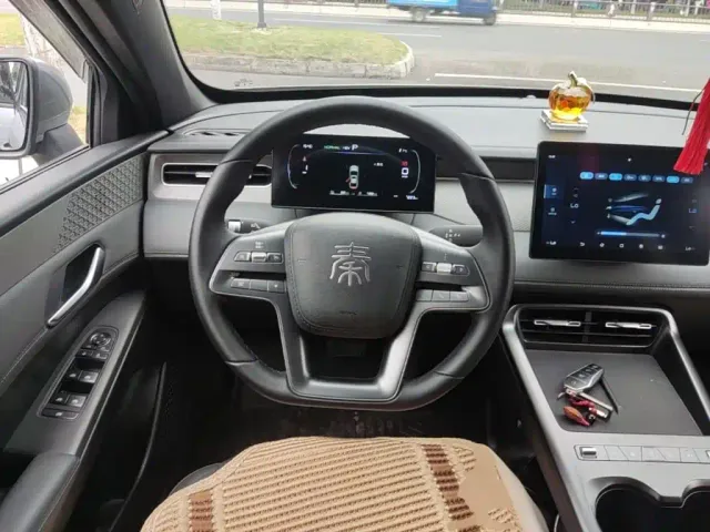 BYD Qin PLUS — Фото автомобиля 10