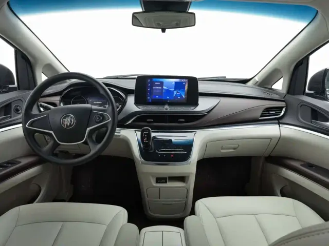 Buick GL8 — Фото автомобиля 5