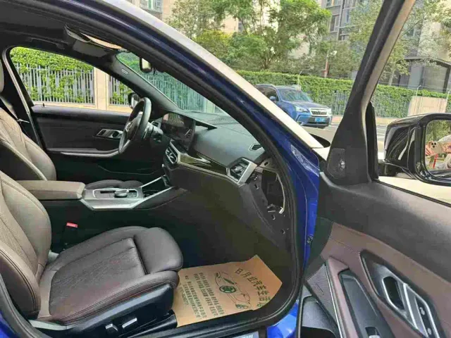 BMW 3 Series — Фото автомобиля 8