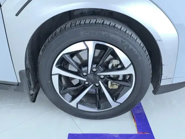GAC Aion Y — Фото автомобиля 6