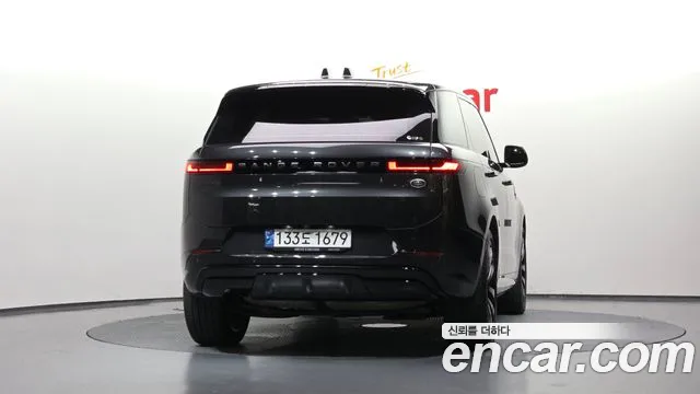 Land Rover Range Rover Sport — Фото автомобиля 4