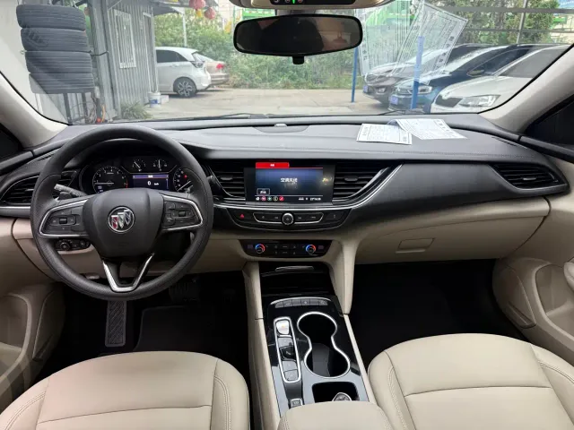 Buick Regal — Фото автомобиля 5