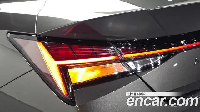 Hyundai Avante CN7 — Фото автомобиля 8