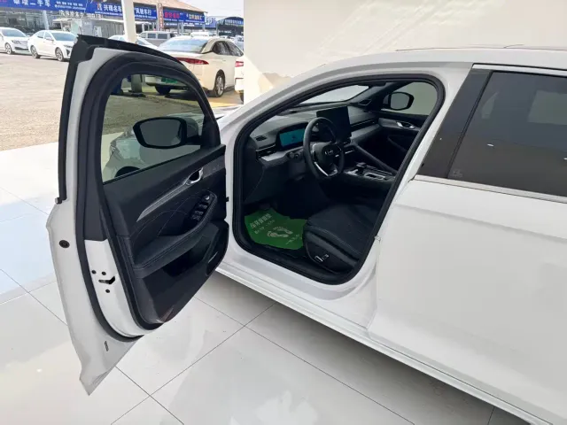 Geely Xingrui — Фото автомобиля 9